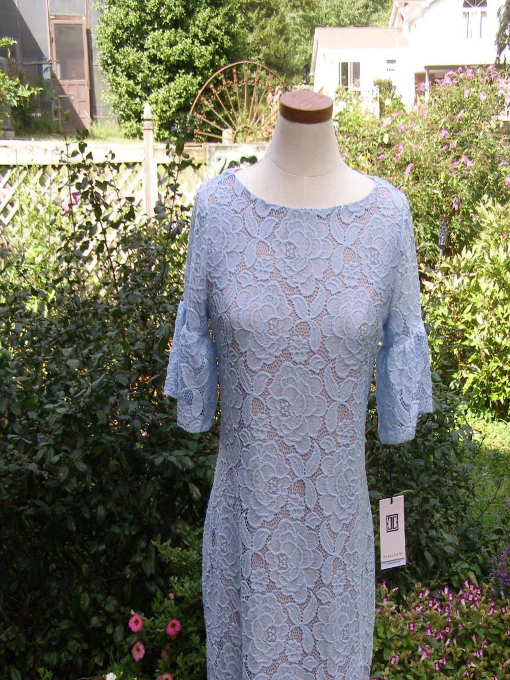 Ivanka Trump Sky Blue Floral Lace Sheath Dress Tags Size 8 Ruffle Bell Sleeves